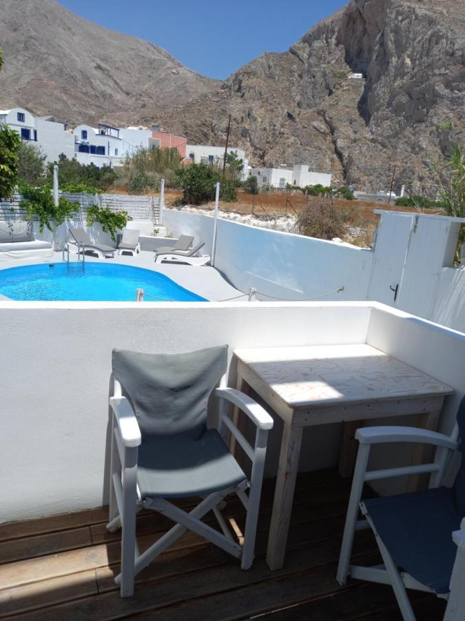 Three Harites Aparthotel Perissa  Exterior foto